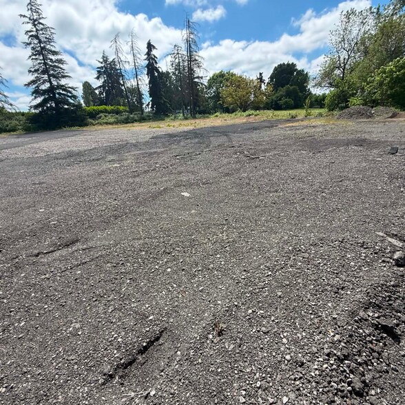More Photos Of 29882 Kelso St, Eugene Land For Lease