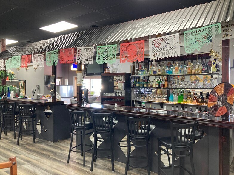 More Photos Of 528 W Clark St, Pasco Restaurant For Sale