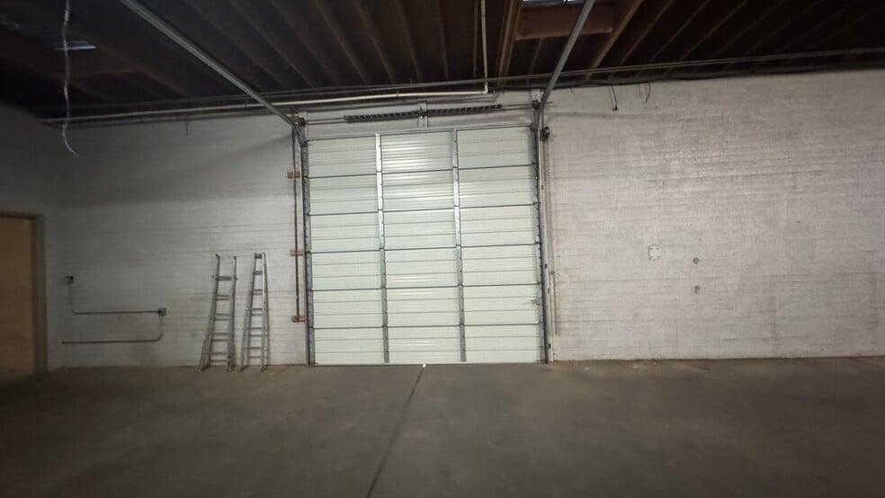 More Photos Of 1706 E Curry Rd, Tempe Warehouse For Lease