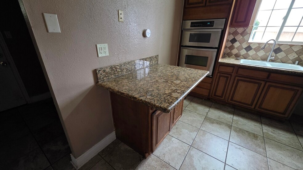 More Photos Of 14 S Union St, Stockton Multifamily For Sale