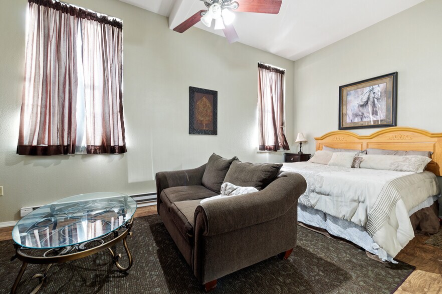 More Photos Of 603 N River St, Hot Springs Hotel For Sale