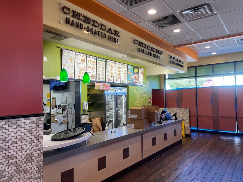 More Photos Of 2933 N Chester Ave, Bakersfield Fast Food For Sale
