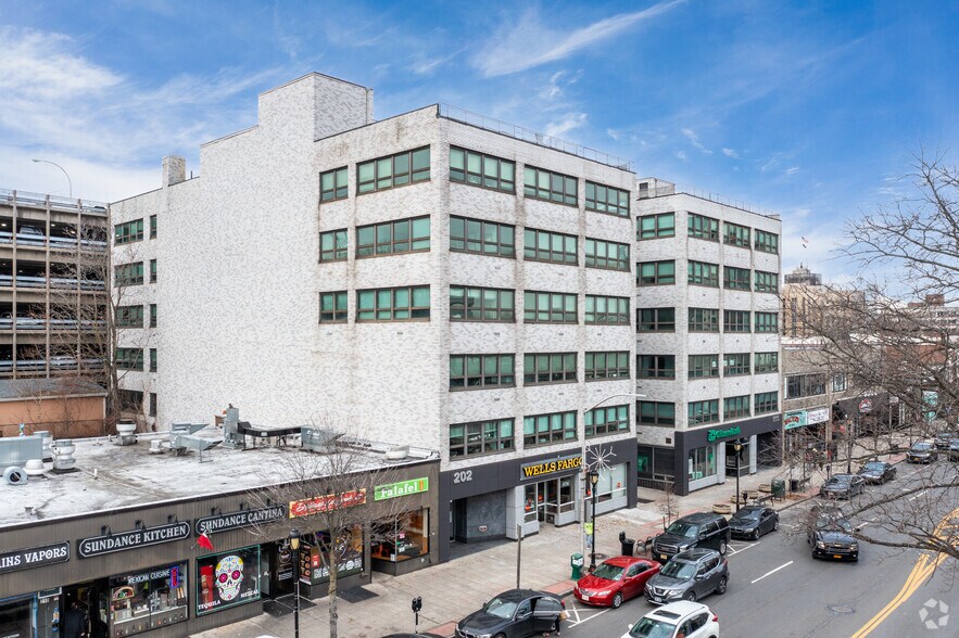 More Photos Of 200 Mamaroneck Ave, White Plains Office For Lease