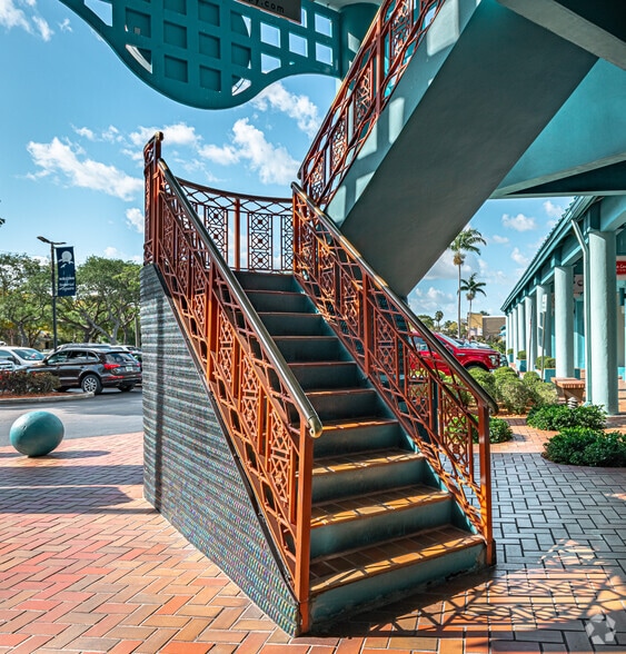 More Photos Of 5975 N Federal Hwy, Fort Lauderdale Unknown For Lease