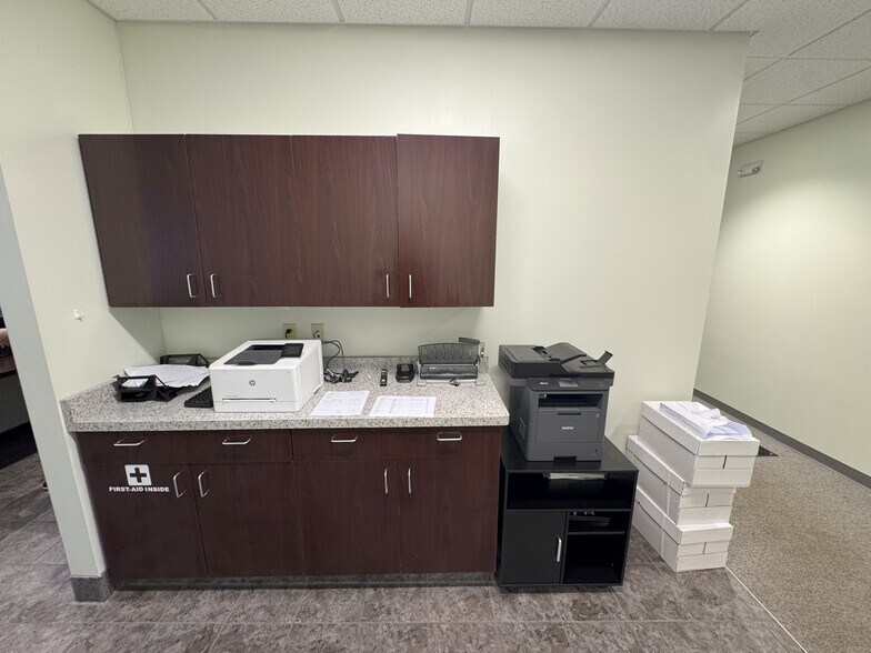 More Photos Of 401 E Conde St, Janesville Warehouse For Sale