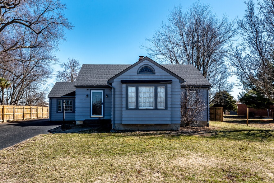 More Photos Of 3386 N State Route 123, Lebanon Office For Sale