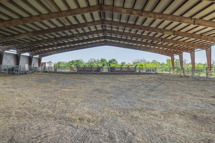 More Photos Of 8519 State Park Rd, Lockhart Land For Sale