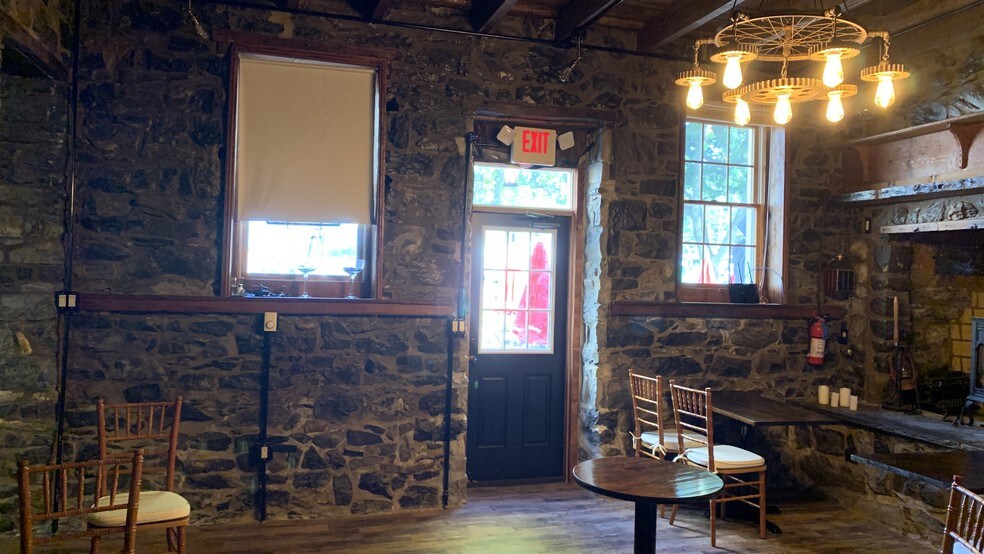 More Photos Of 2912 Old Nazareth Rd, Easton General Retail For Lease