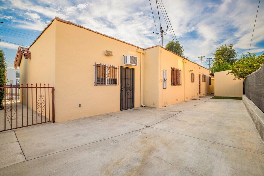 More Photos Of 121 N Avenue 59, Los Angeles Office Residential For Sale