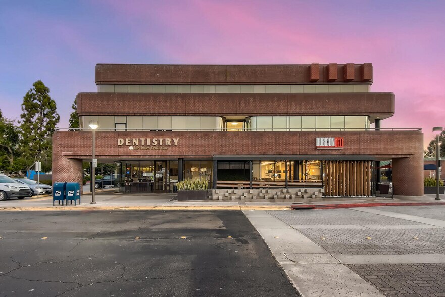 More Photos Of 4150 Regents Park Row, La Jolla Unknown For Lease