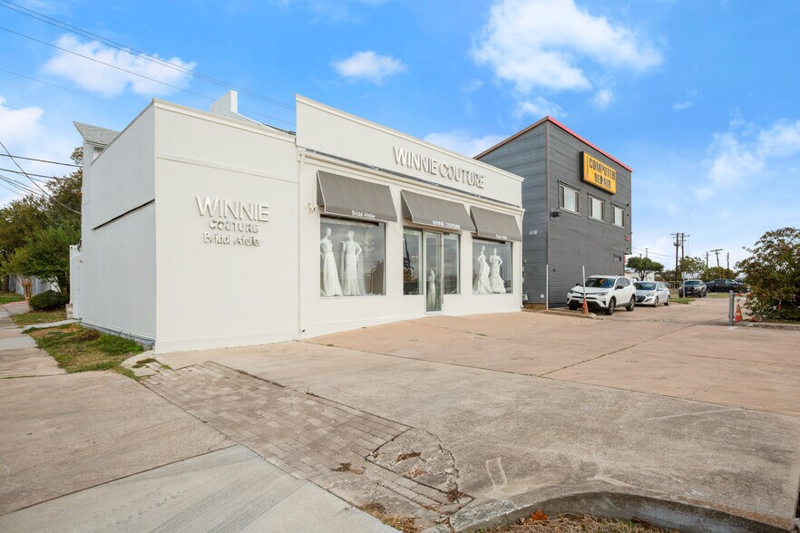 Primary Photo Of 7700 N Lamar Blvd, Austin Storefront Retail Office For Sale