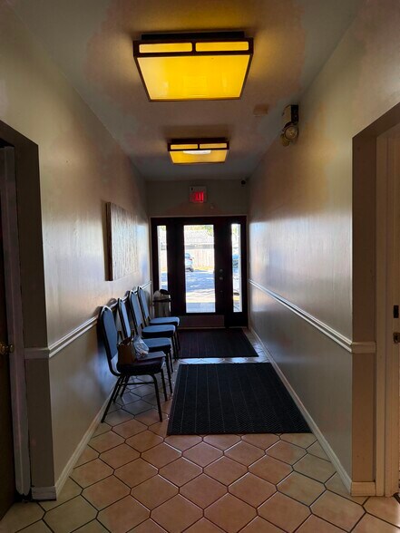 More Photos Of 4506 26th St W, Bradenton Office For Lease