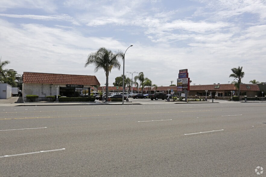 More Photos Of 512-518 S Brookhurst St, Anaheim Storefront For Lease