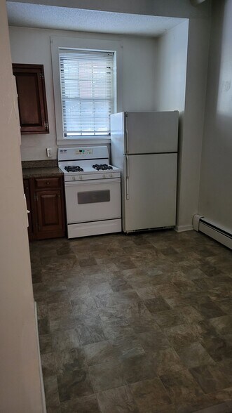 More Photos Of 666-668 Main St, Middletown Apartments For Sale
