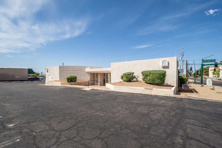 More Photos Of 11747 N 19th Ave, Phoenix Office For Sale