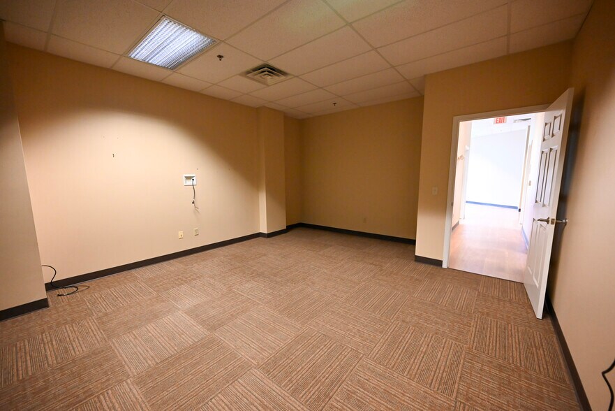 More Photos Of 351 E Main St, Sun Prairie Apartments For Lease