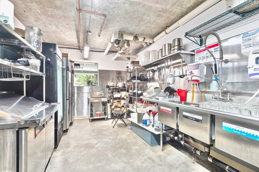 More Photos Of 510 Flatbush Ave, Brooklyn Apartments For Lease