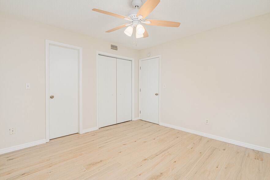 More Photos Of , South Daytona Multifamily For Sale