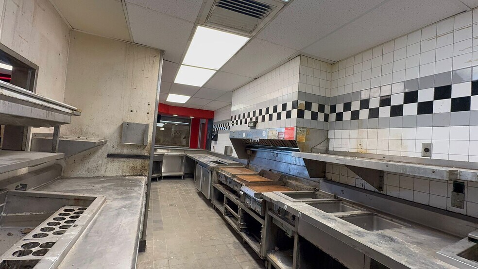 More Photos Of 2441 S Hamilton Rd, Columbus Fast Food For Lease