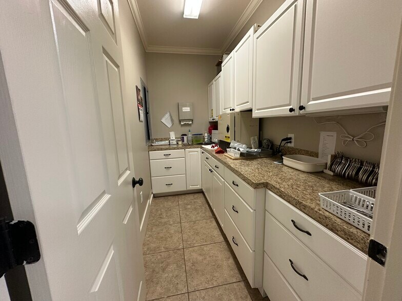 More Photos Of 12799 Burgess Ave, Walker Office For Sale