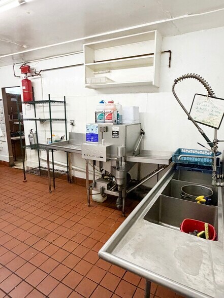 More Photos Of 3748 San Pablo Dam Rd, El Sobrante Restaurant For Lease
