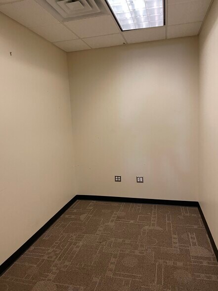 More Photos Of 500 E Landis Ave, Vineland Office For Sale