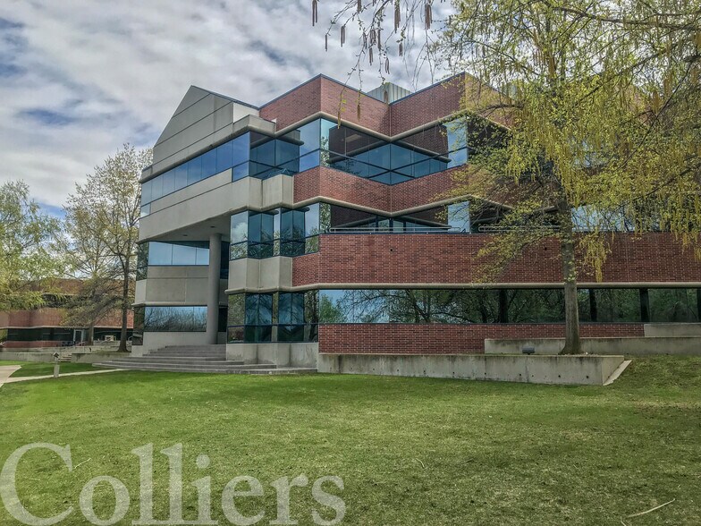 More Photos Of 300 E Mallard Dr, Boise Office For Lease