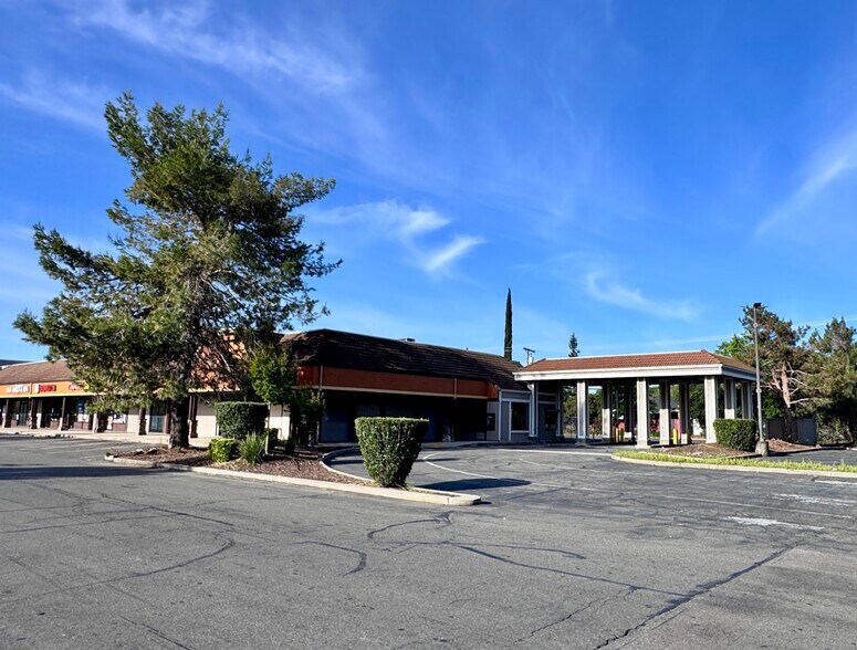 More Photos Of 6392-6512 Westside Rd, Redding Unknown For Lease
