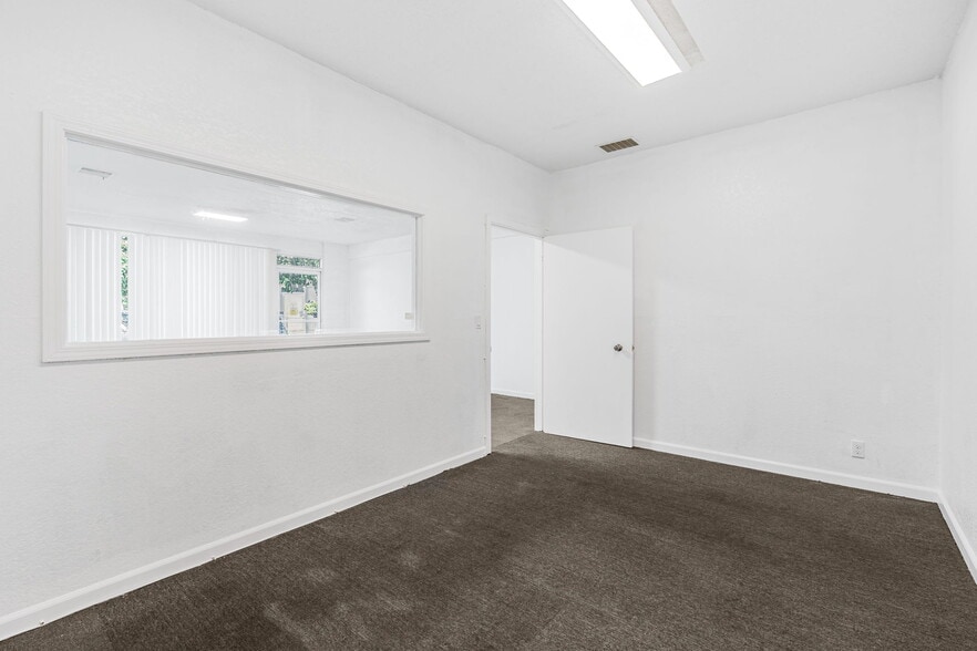 More Photos Of 77-89 Jackson St, Hayward Office For Lease