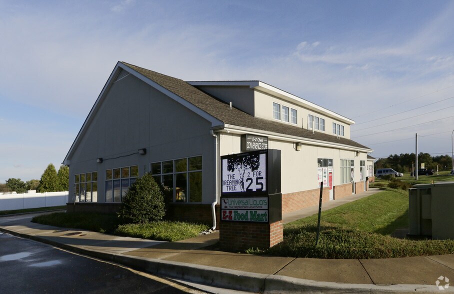 More Photos Of 1005 College Rd, Dover Freestanding For Lease