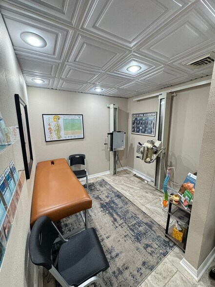 More Photos Of 800 W Martin Luther King Blvd, Tampa Office For Sale