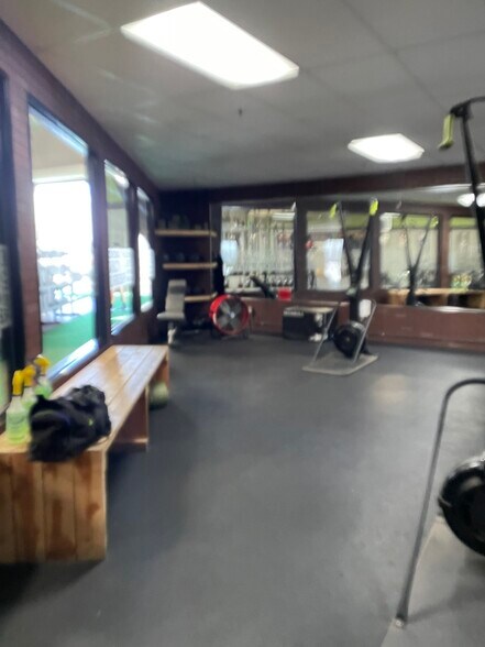 More Photos Of 1950 5th St, Norco Warehouse For Lease