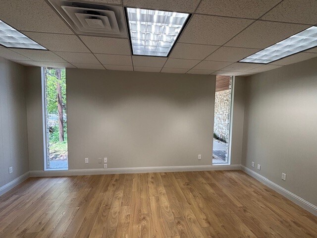 More Photos Of 2211 Hancock Dr, Austin Office Residential For Lease