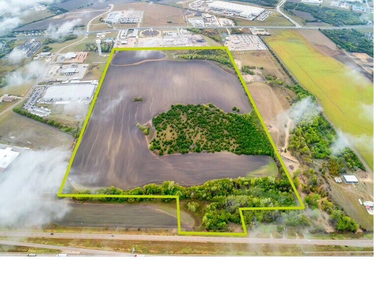 More Photos Of Gateway 2, Hewitt Land For Sale
