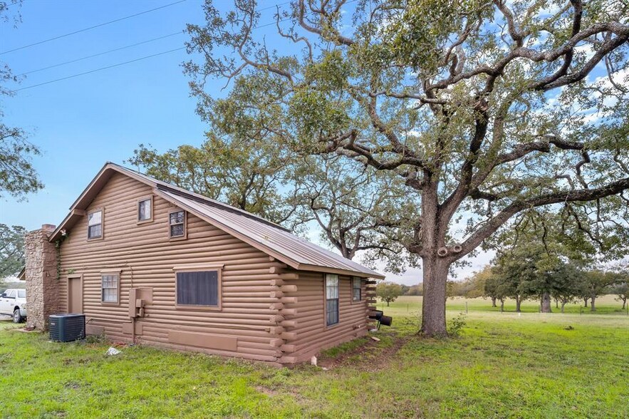 More Photos Of 303 Bobs Trl, Bastrop Land For Sale
