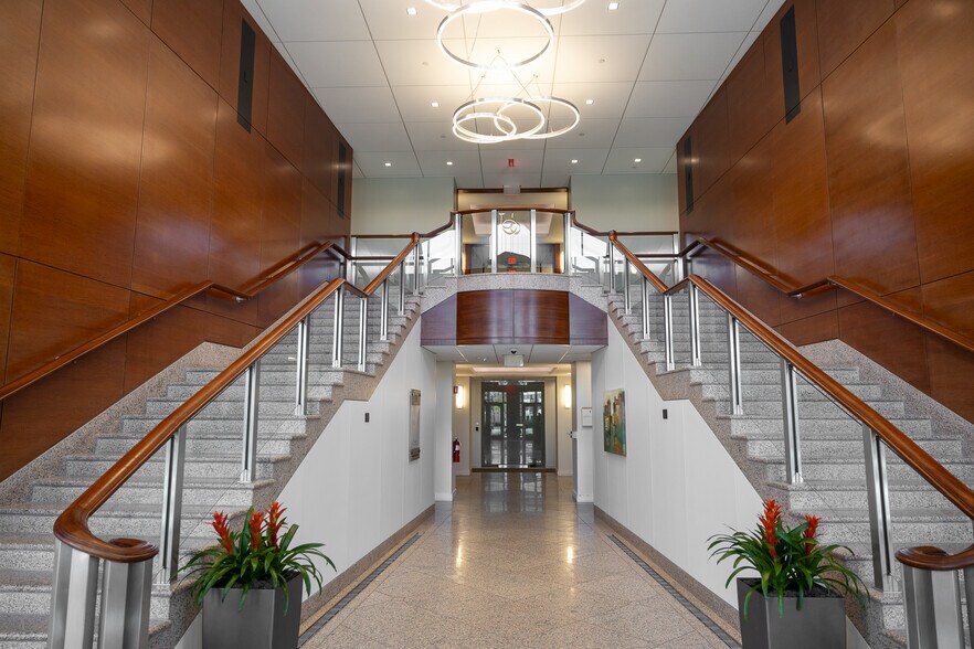 More Photos Of 111 Speen St, Framingham Coworking Space