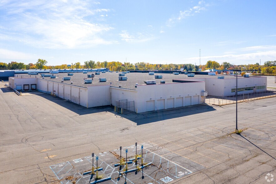 More Photos Of 1179 32nd St, Port Huron Warehouse For Sale