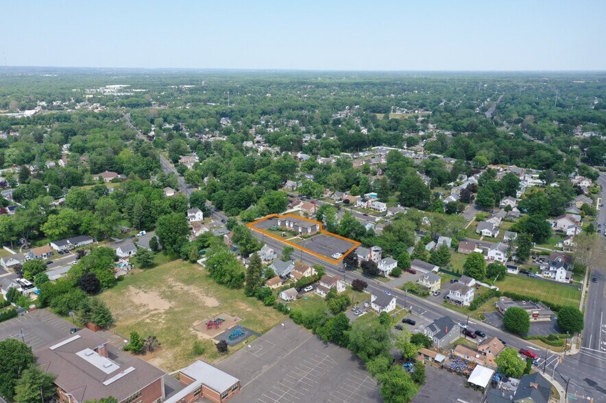 More Photos Of 2681 Quakerbridge Rd, Hamilton Office For Lease