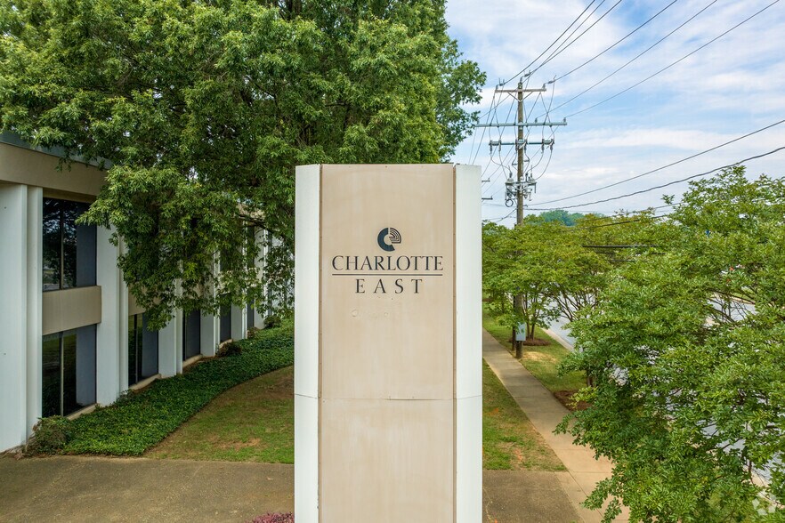 More Photos Of 5855 Executive Center Dr, Charlotte Unknown For Lease