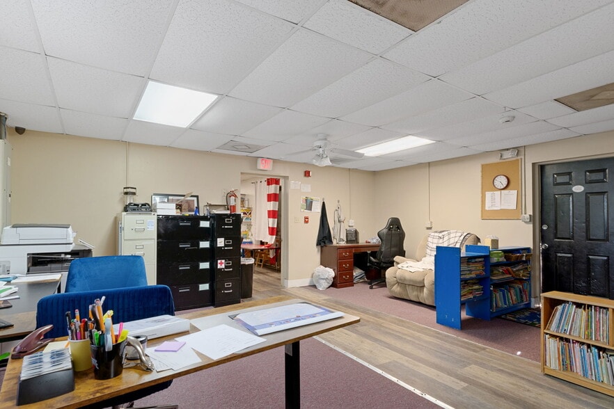 More Photos Of 639 NE 1st St, Crystal River Daycare Center For Sale