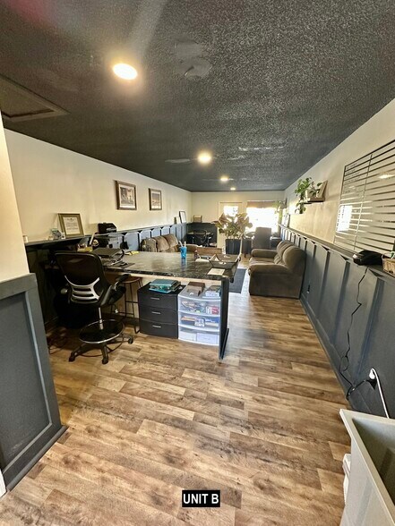 More Photos Of 618 Main St, Bayboro Storefront Retail Office For Sale