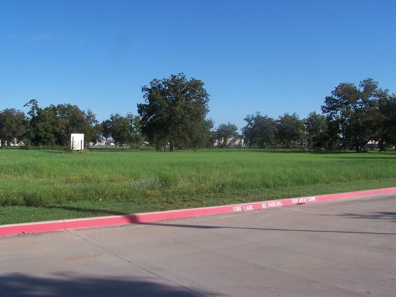 More Photos Of 1301 Waters Edge Dr, Granbury Land For Sale