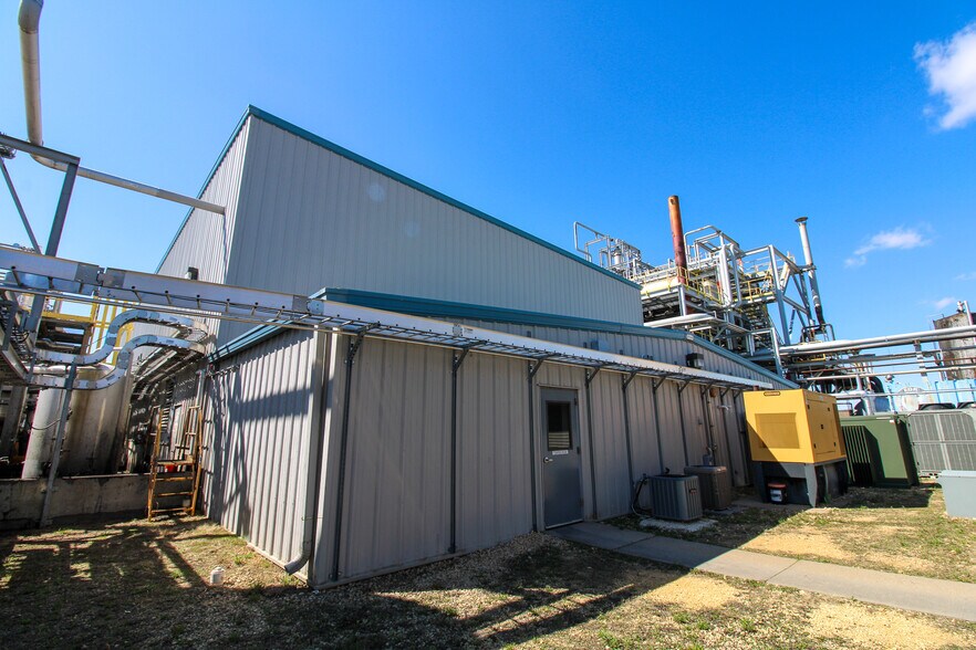 More Photos Of 5640 44th Ave S, Clinton Industrial For Sale