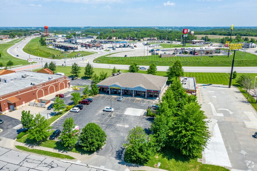 More Photos Of 1303 Platte Falls Rd, Platte City Storefront For Sale