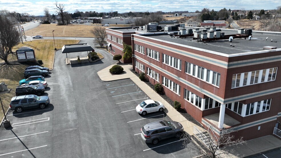 More Photos Of 2925 William Penn Hwy, Easton Office For Lease