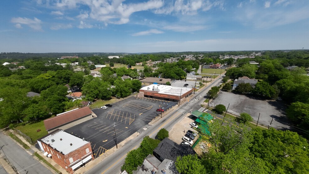Primary Photo Of 2621 Hamilton Rd, Columbus Restaurant For Sale