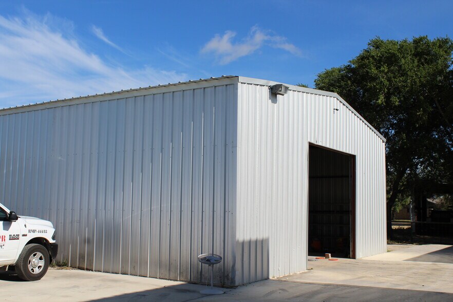 More Photos Of 2870 FM471, Castroville Light Manufacturing For Lease