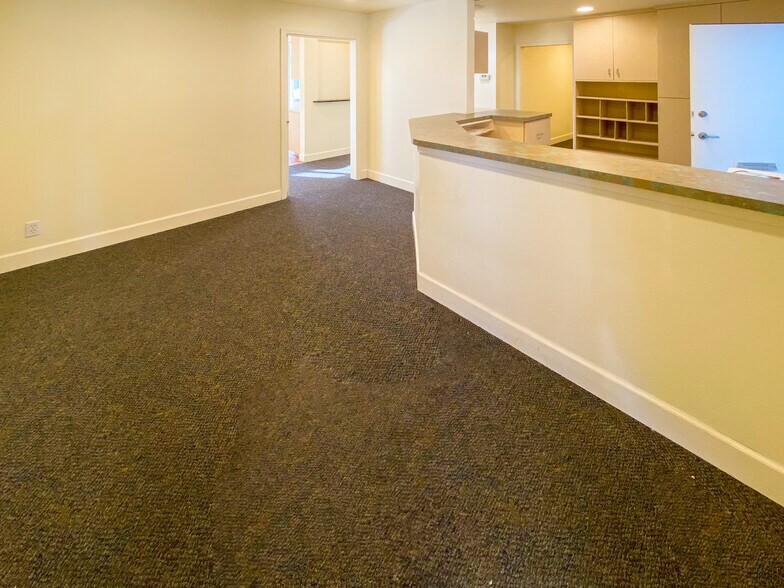 More Photos Of 920 Northgate Dr, San Rafael Medical For Lease