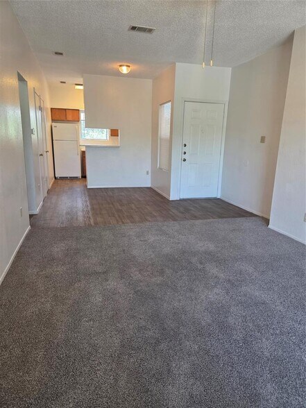More Photos Of 2421 W Slaughter Ln, Austin Multifamily For Sale