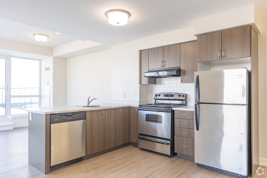 More Photos Of 73 Bayly St W, Ajax Apartments For Lease
